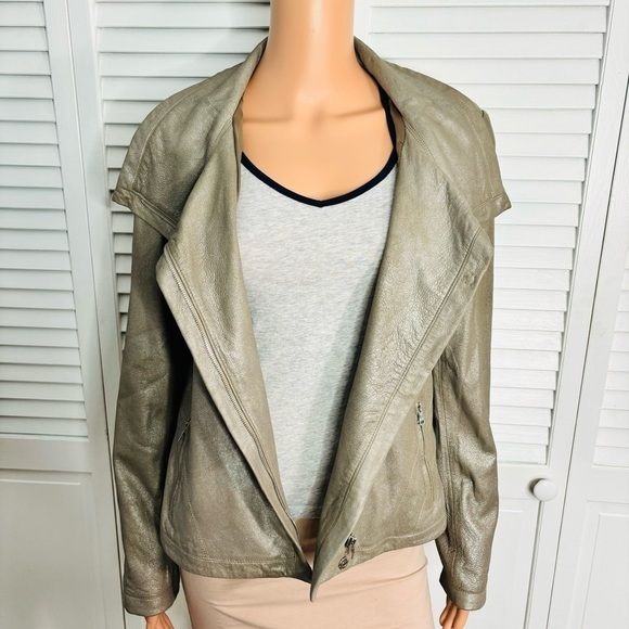 ELIE TAHARI Natalie Jacket Silver Leather Jacket Size Medium - Picture 4 of 11
